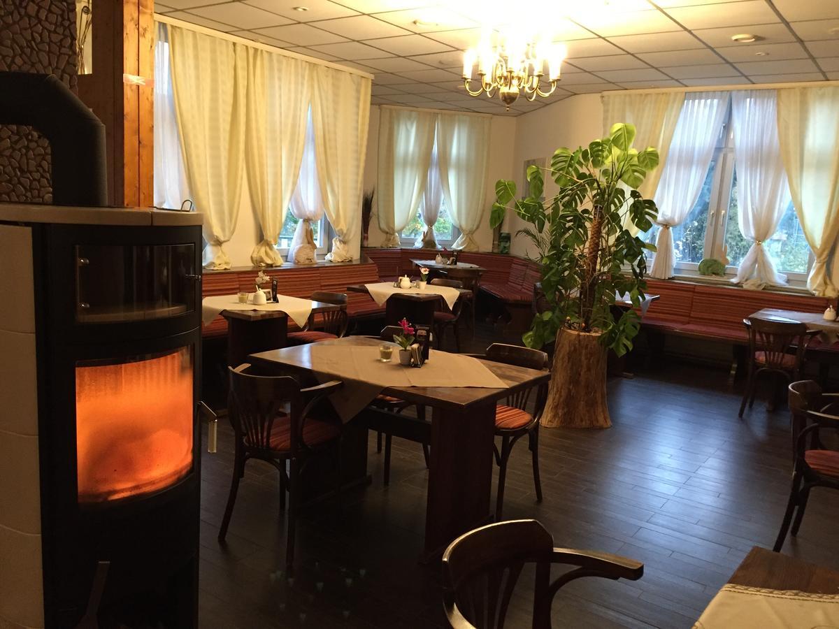 Hotel Restaurant Hohe Tanne Grossbreitenbach 외부 사진